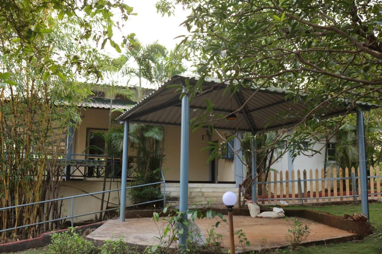 Bed and Breakfast Nisarg Farm Mulshi Экстерьер фото